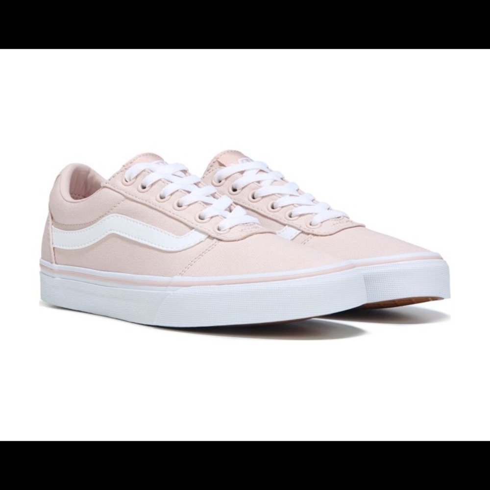 Women’s Vans Old Skool Shoes